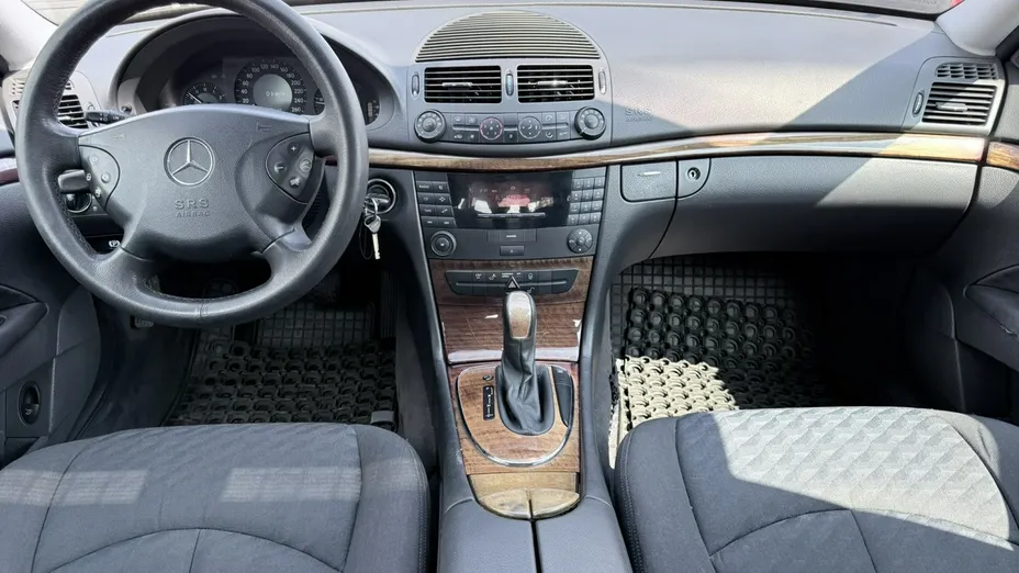 MERCEDES-BENZ E Klasa -
