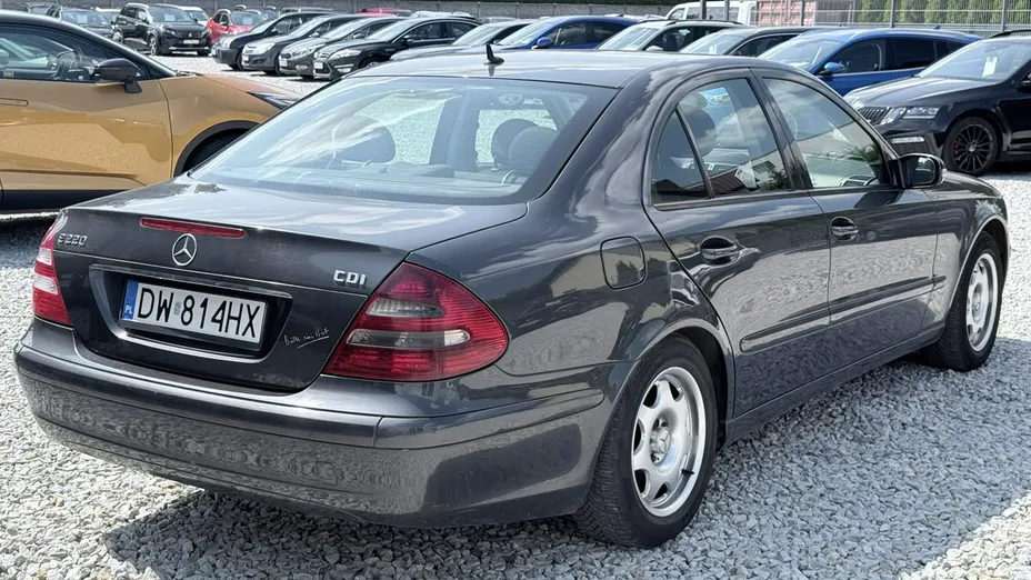 MERCEDES-BENZ E Klasa -