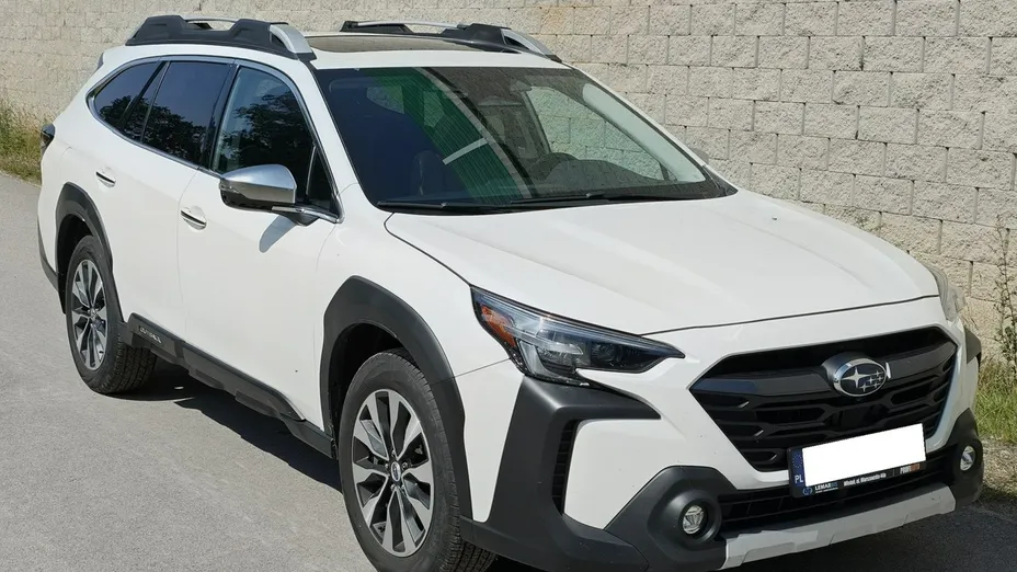 SUBARU Outback -