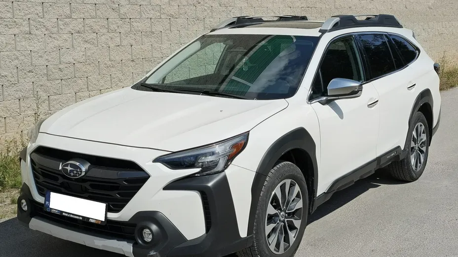 SUBARU Outback -