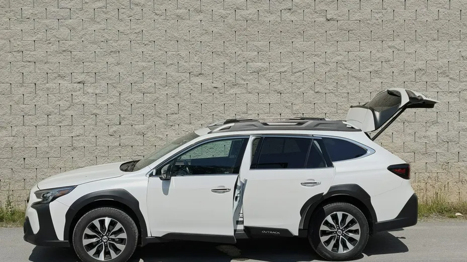 SUBARU Outback -