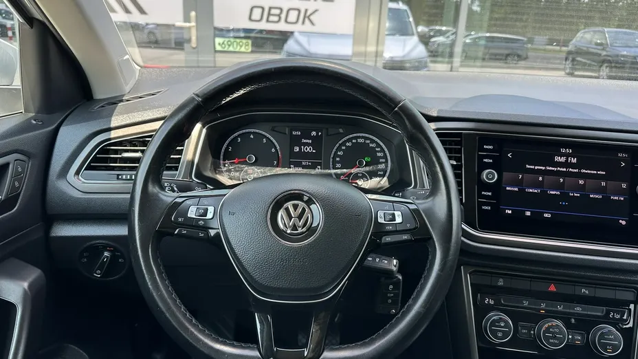 VOLKSWAGEN T-ROC -