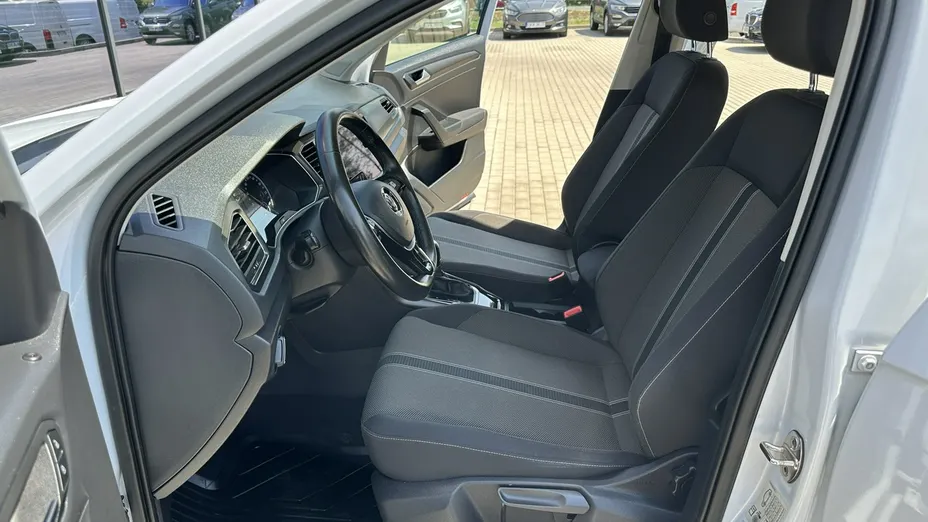 VOLKSWAGEN T-ROC -