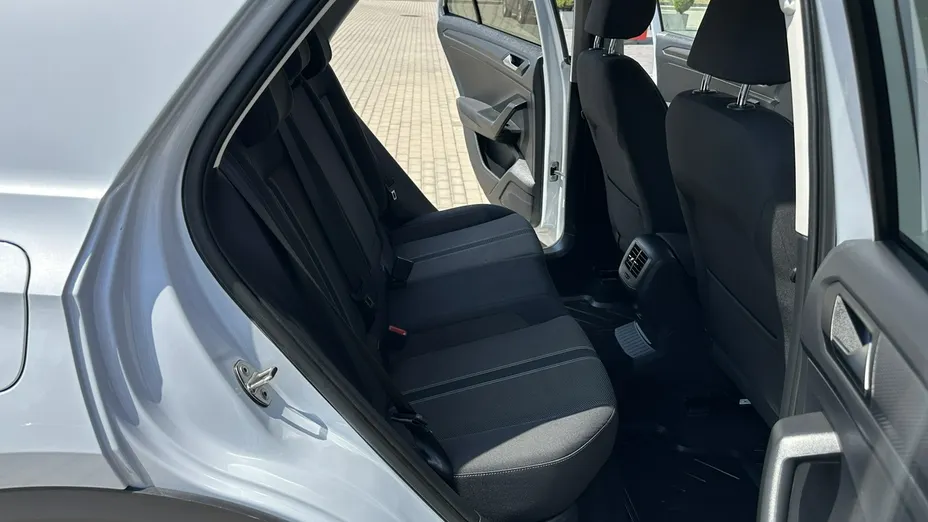 VOLKSWAGEN T-ROC -