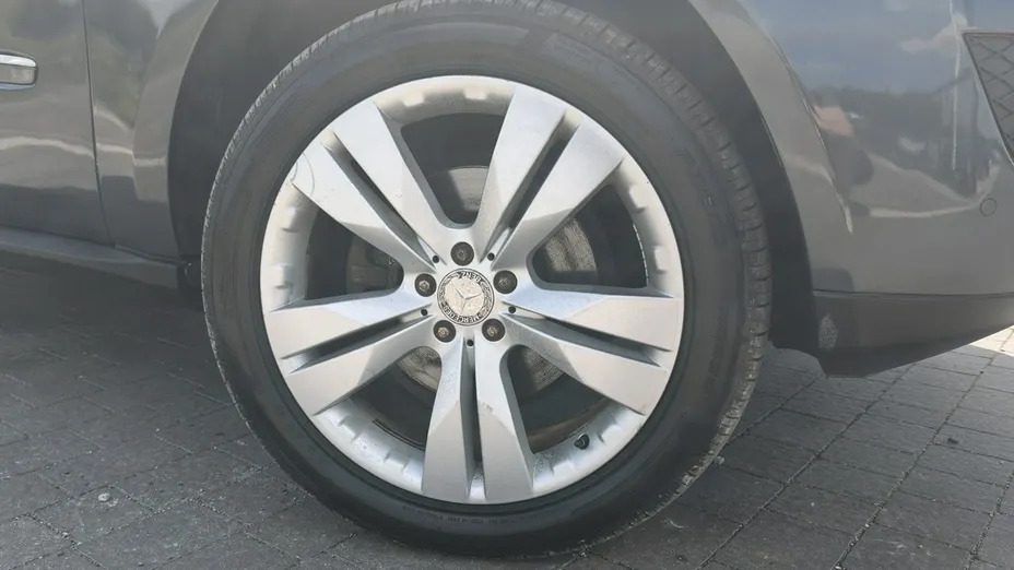 MERCEDES-BENZ ML -