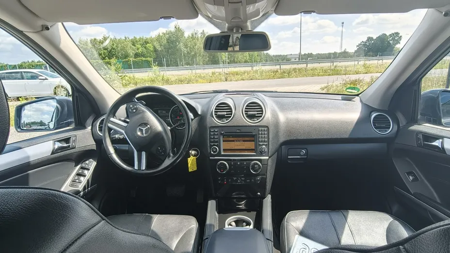 MERCEDES-BENZ ML -