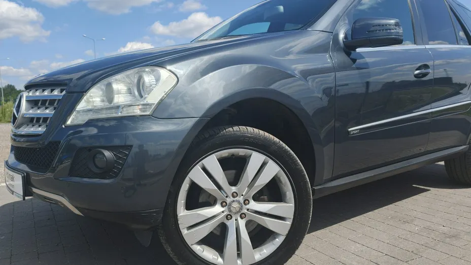 MERCEDES-BENZ ML -