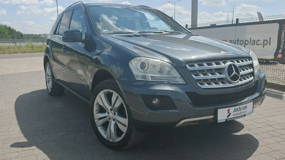 MERCEDES-BENZ ML -