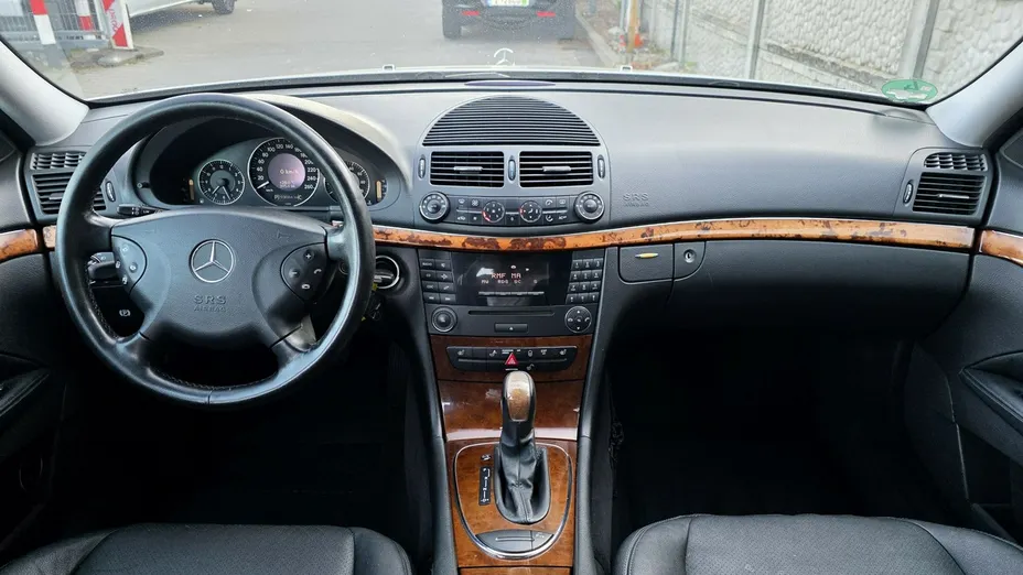MERCEDES-BENZ E Klasa -