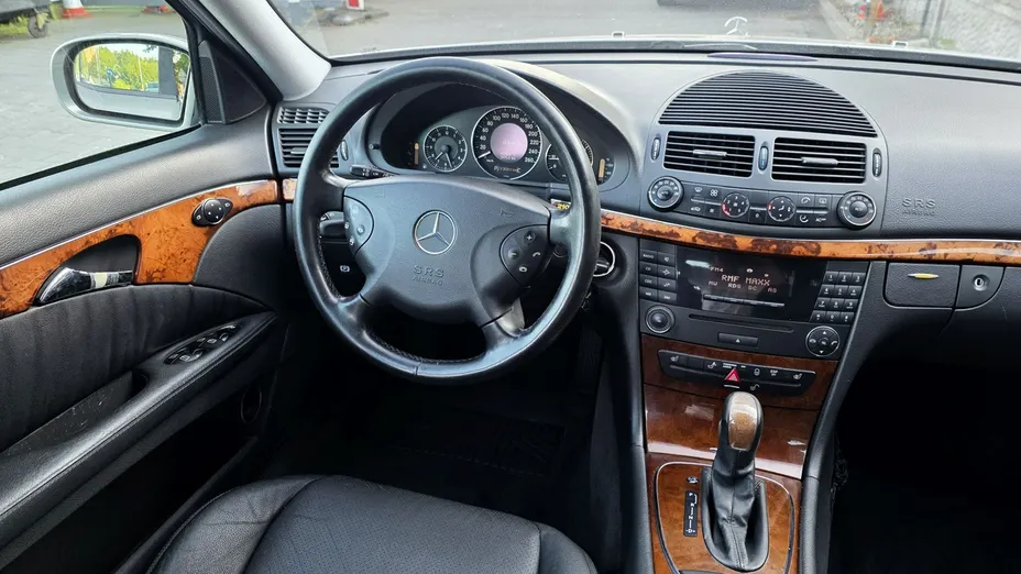 MERCEDES-BENZ E Klasa -