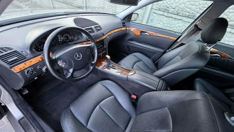 MERCEDES-BENZ E Klasa -