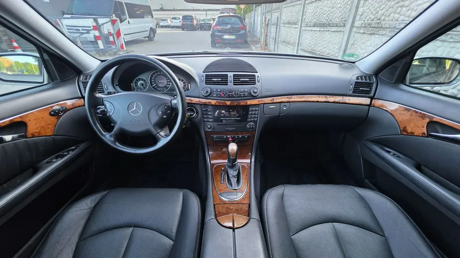 MERCEDES-BENZ E Klasa -
