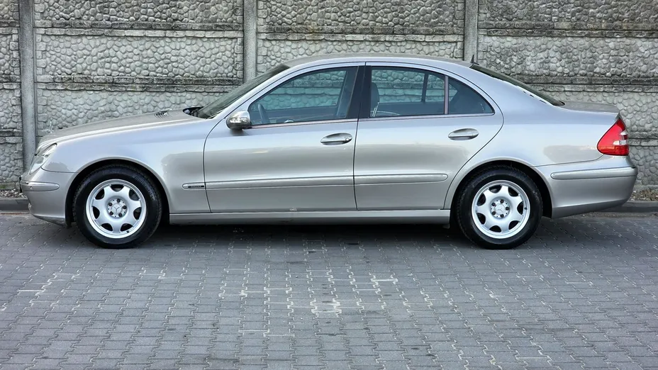 MERCEDES-BENZ E Klasa -
