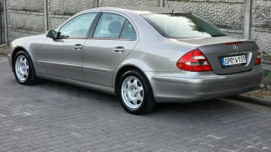 MERCEDES-BENZ E Klasa -