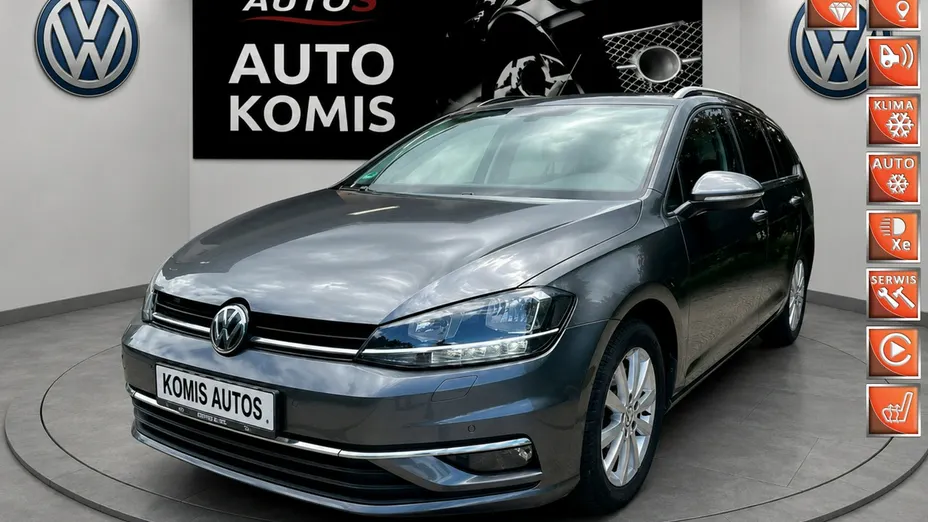 VOLKSWAGEN Golf -