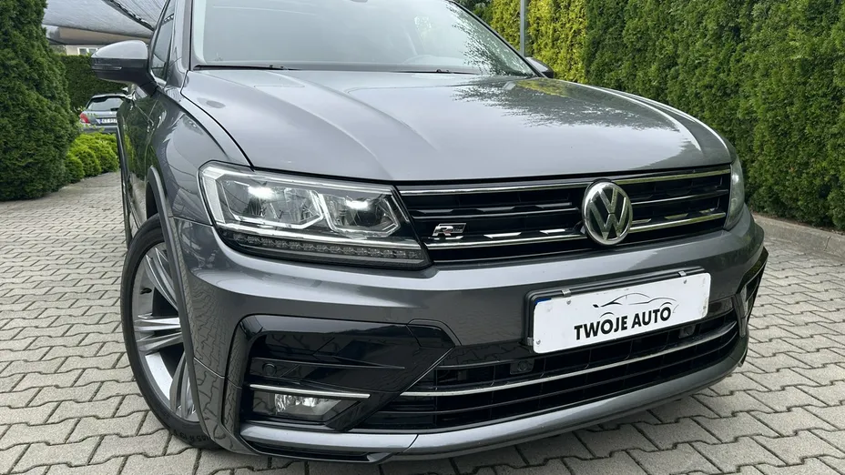 VOLKSWAGEN Tiguan -