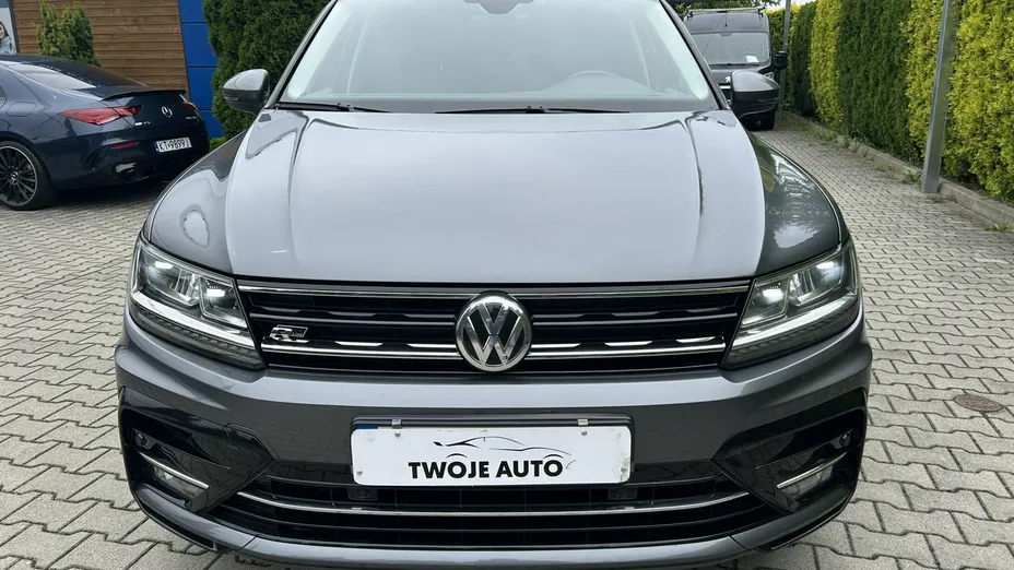 VOLKSWAGEN Tiguan -