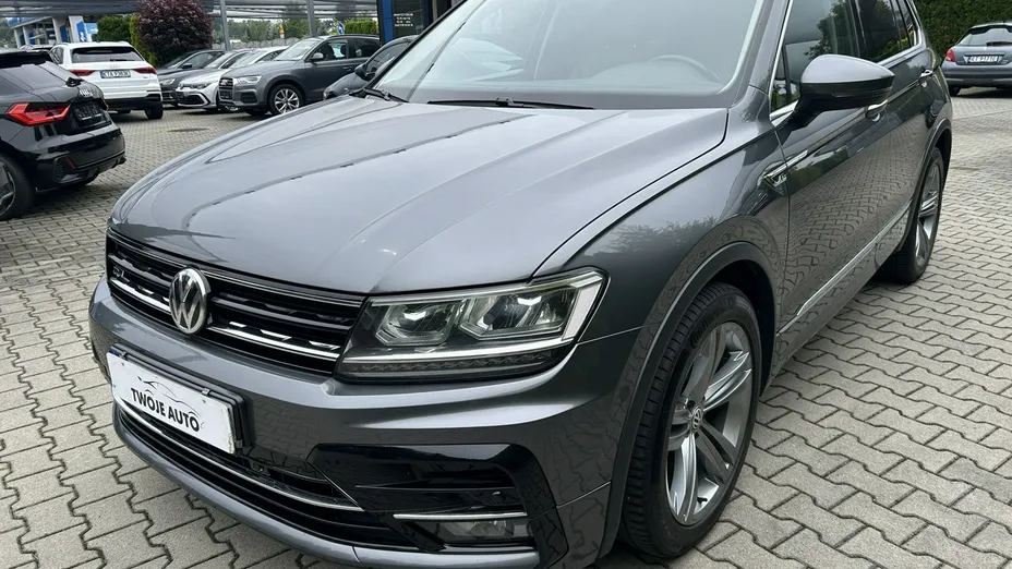 VOLKSWAGEN Tiguan -