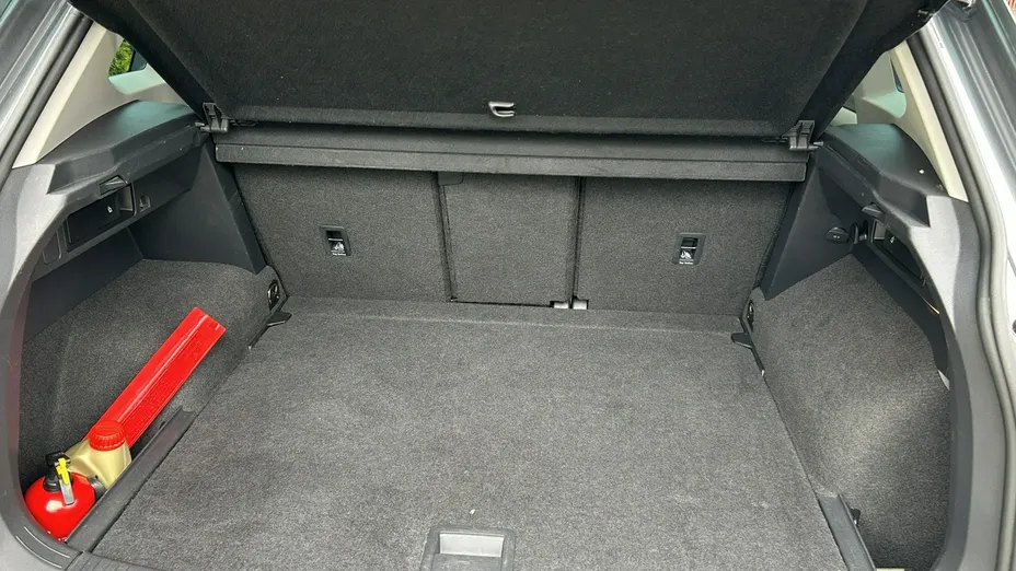 VOLKSWAGEN Tiguan -