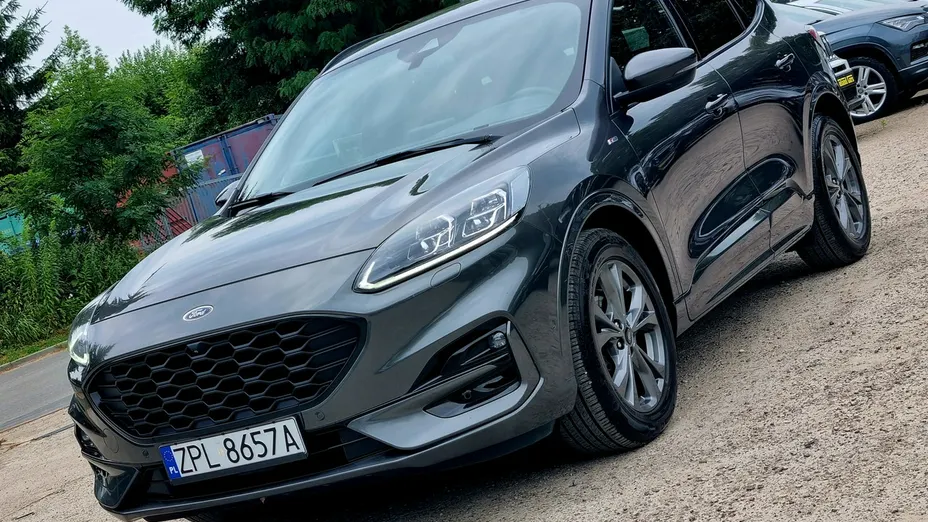 FORD Kuga -