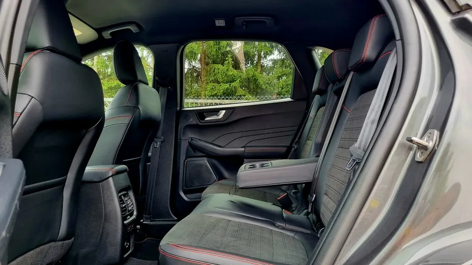 FORD Kuga -