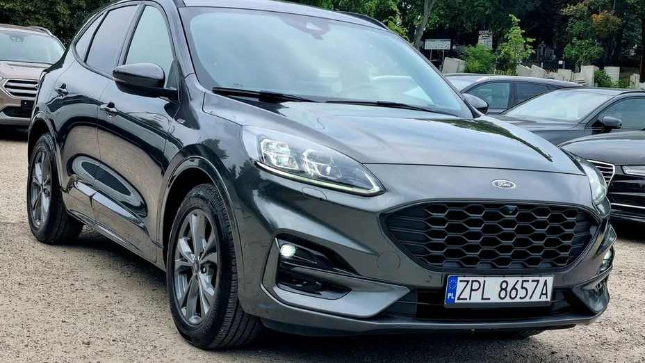 FORD Kuga -