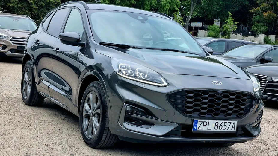FORD Kuga -