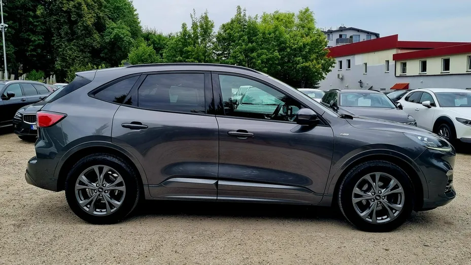FORD Kuga -