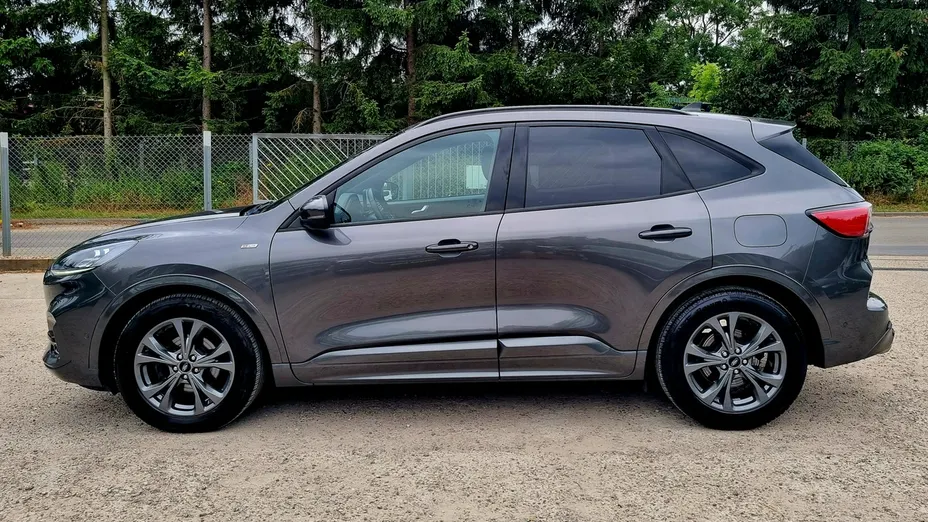 FORD Kuga -