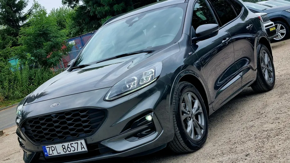 FORD Kuga -