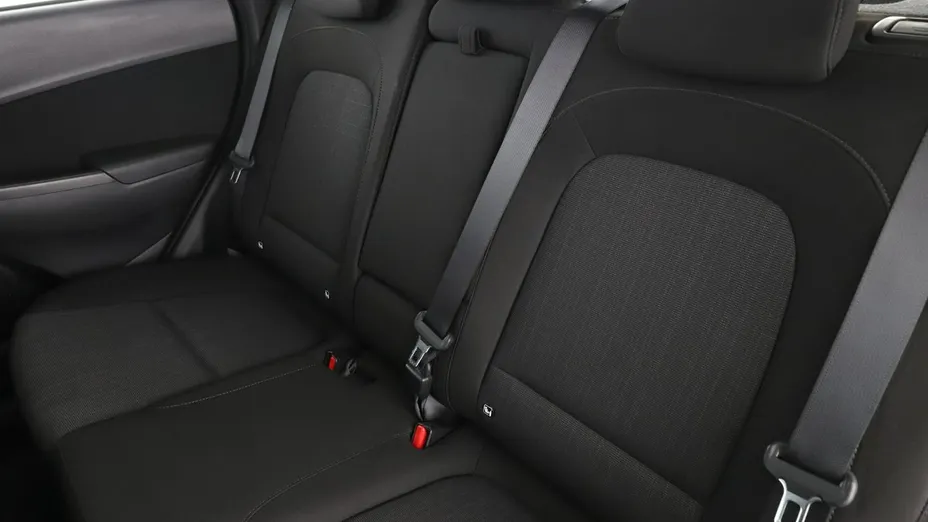 HYUNDAI Kona -