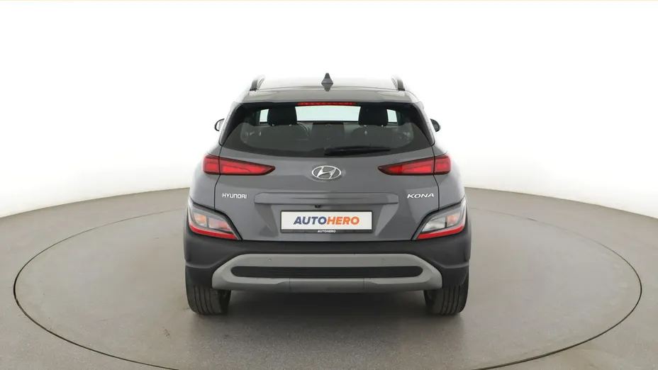 HYUNDAI Kona -
