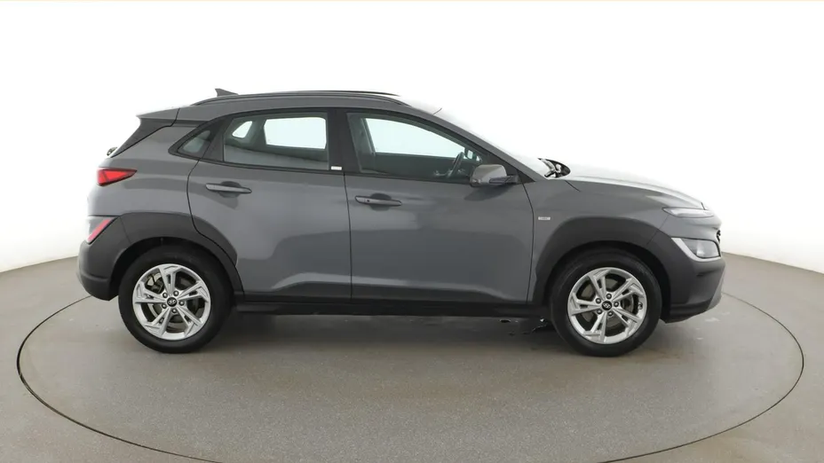 HYUNDAI Kona -