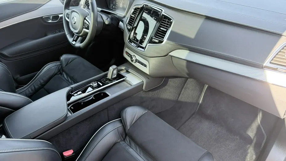 VOLVO XC90 -