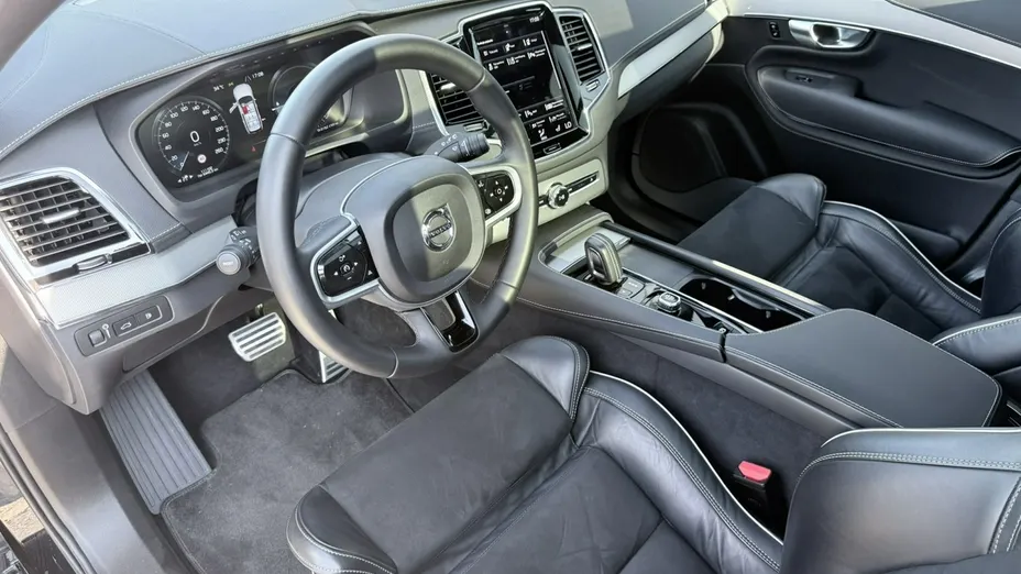 VOLVO XC90 -