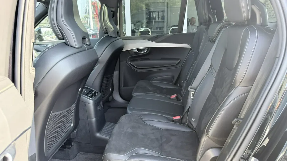 VOLVO XC90 -