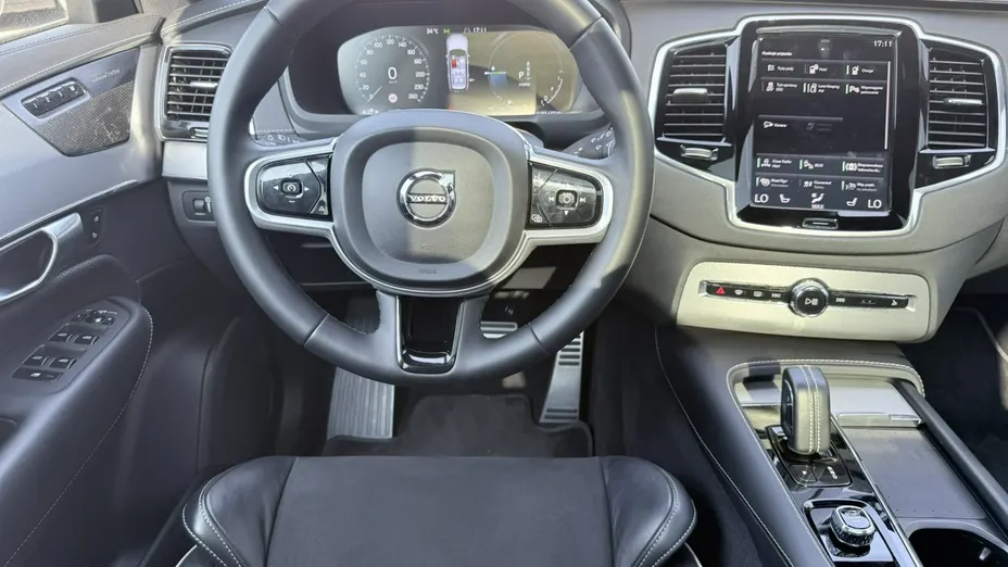 VOLVO XC90 -