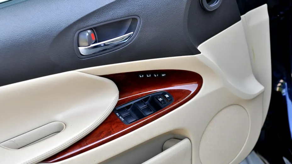 LEXUS GS -
