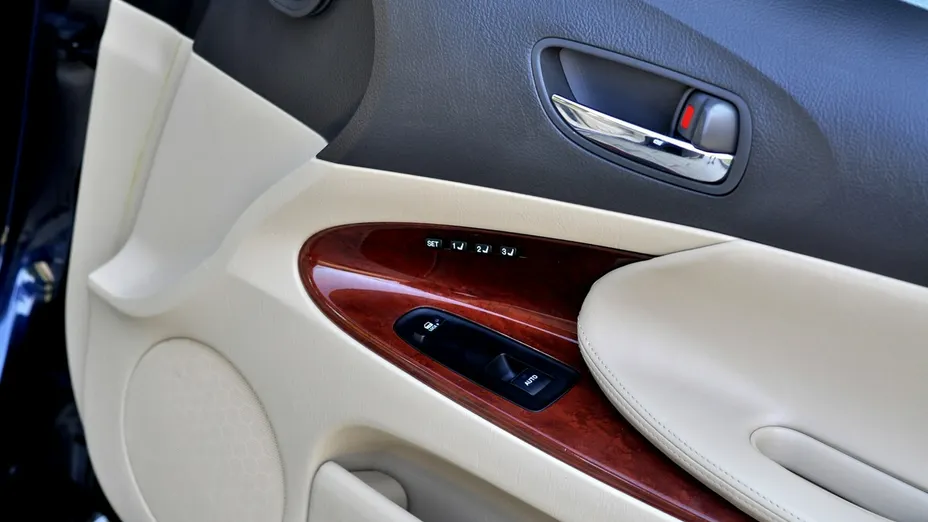 LEXUS GS -