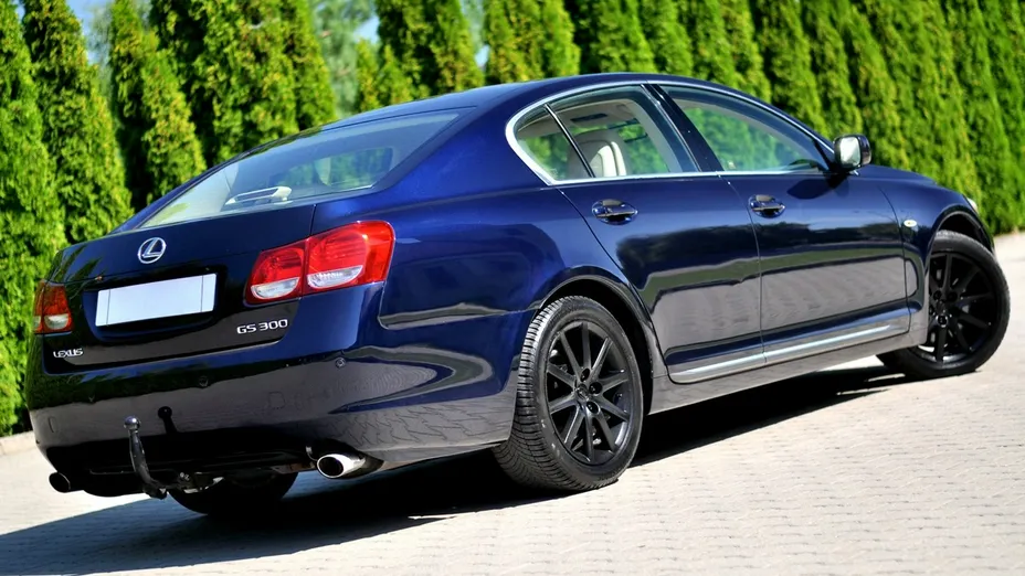 LEXUS GS -