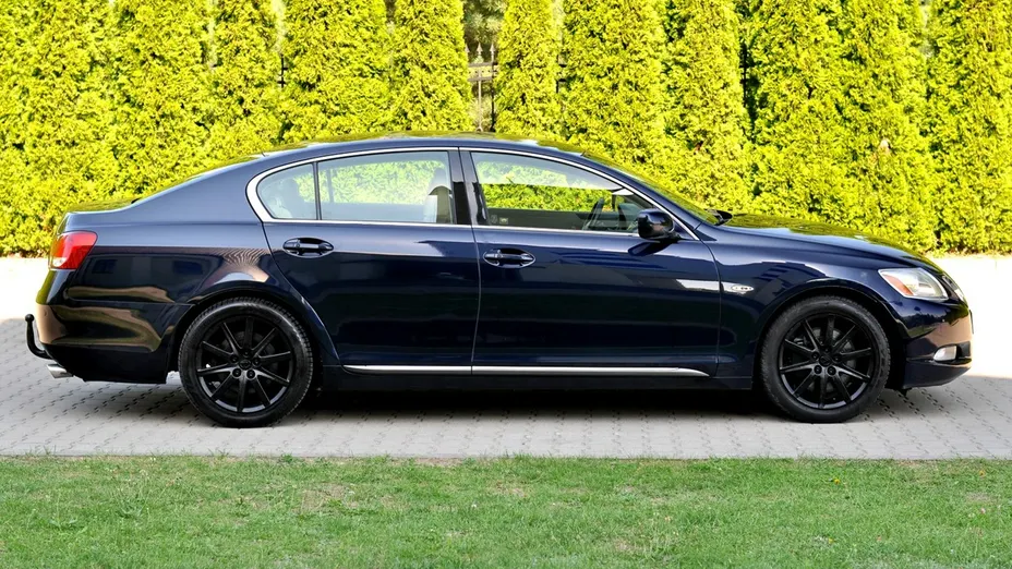 LEXUS GS -