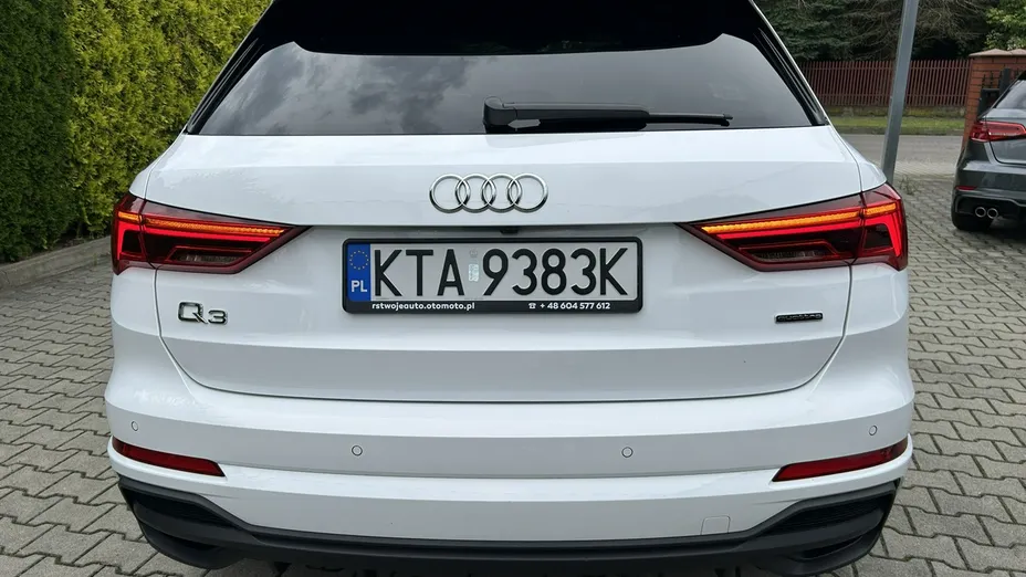 AUDI Q3 -