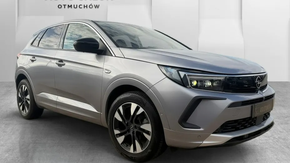 OPEL Grandland X -