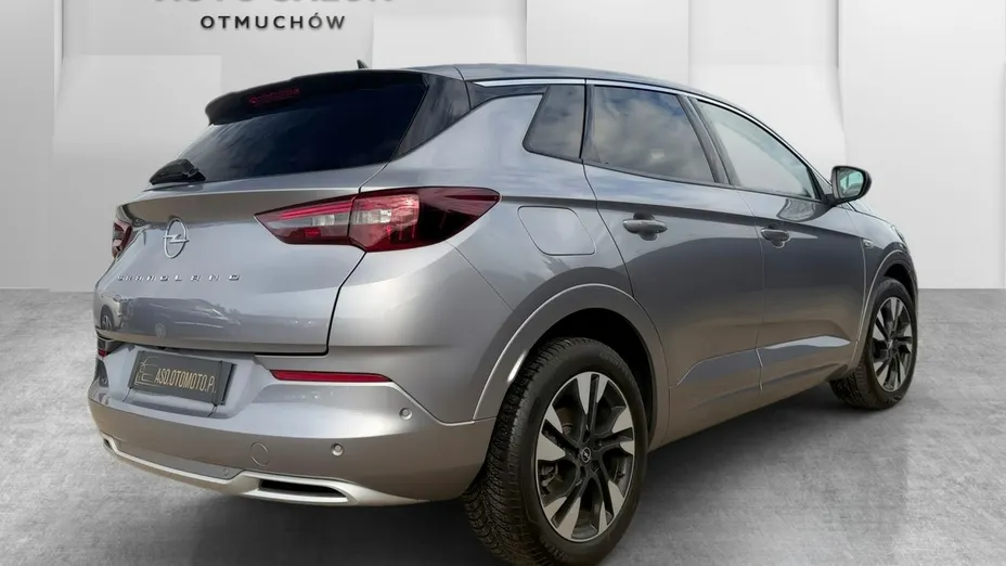 OPEL Grandland X -