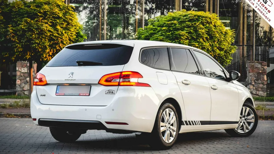 PEUGEOT 308 -