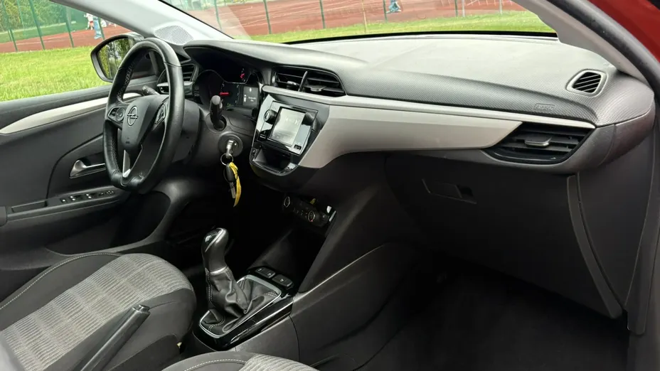 OPEL Corsa -