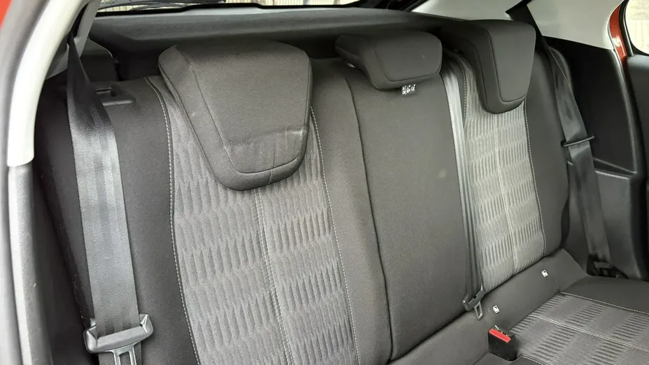 OPEL Corsa -