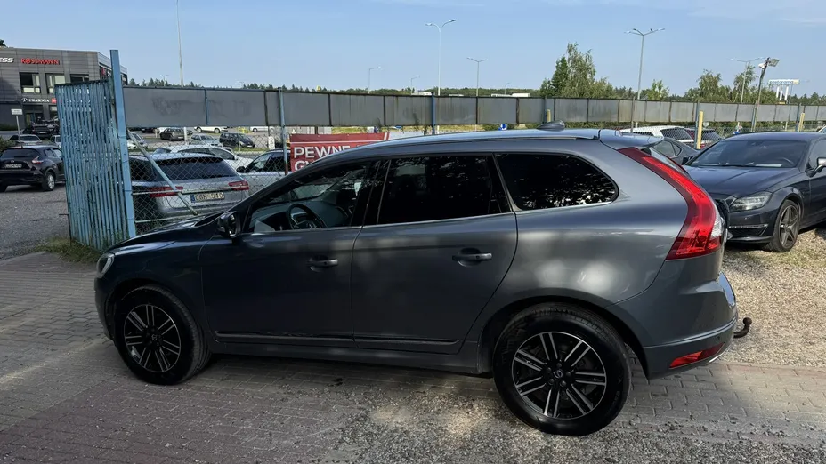 VOLVO XC60 -