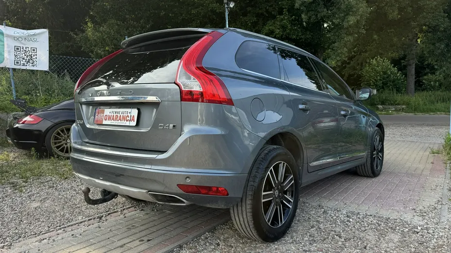 VOLVO XC60 -
