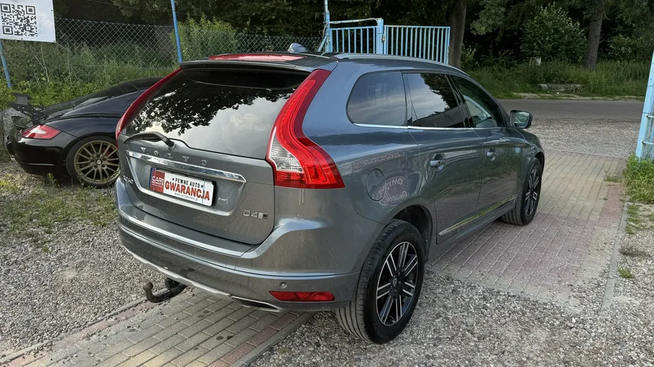 VOLVO XC60 -